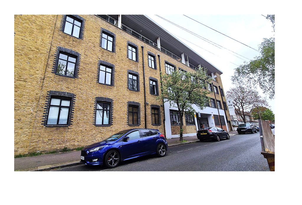 Property photo 1 of 7