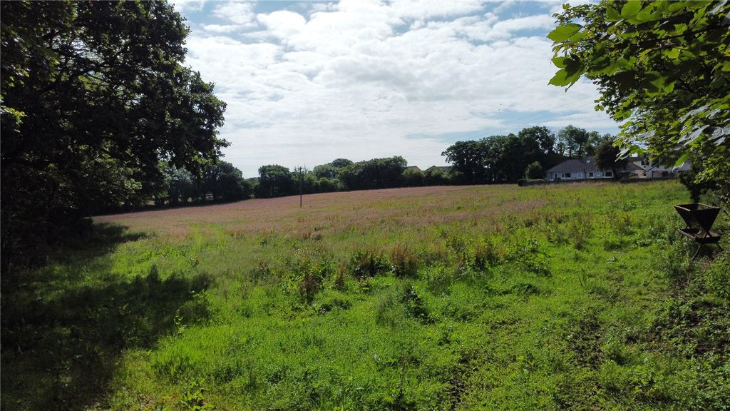 Property photo 3 of 6 Picture No. 01