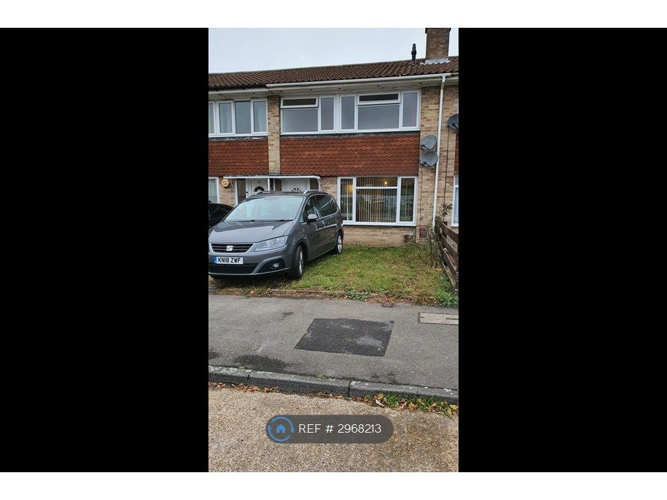 Property photo 1 of 23 Front Garden & Parking