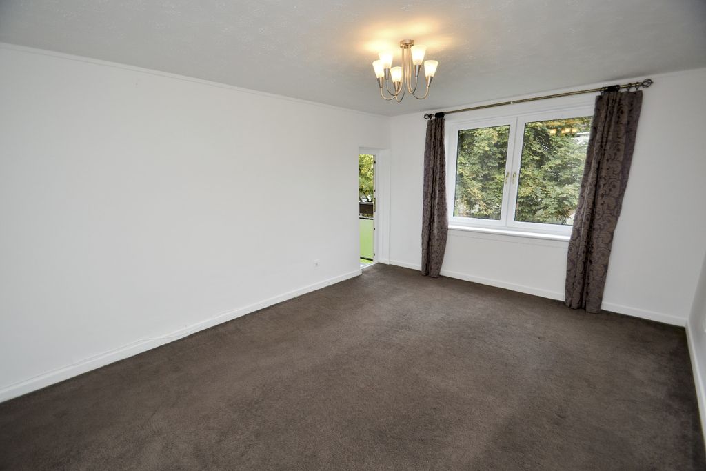 Property photo 3 of 21 5305144