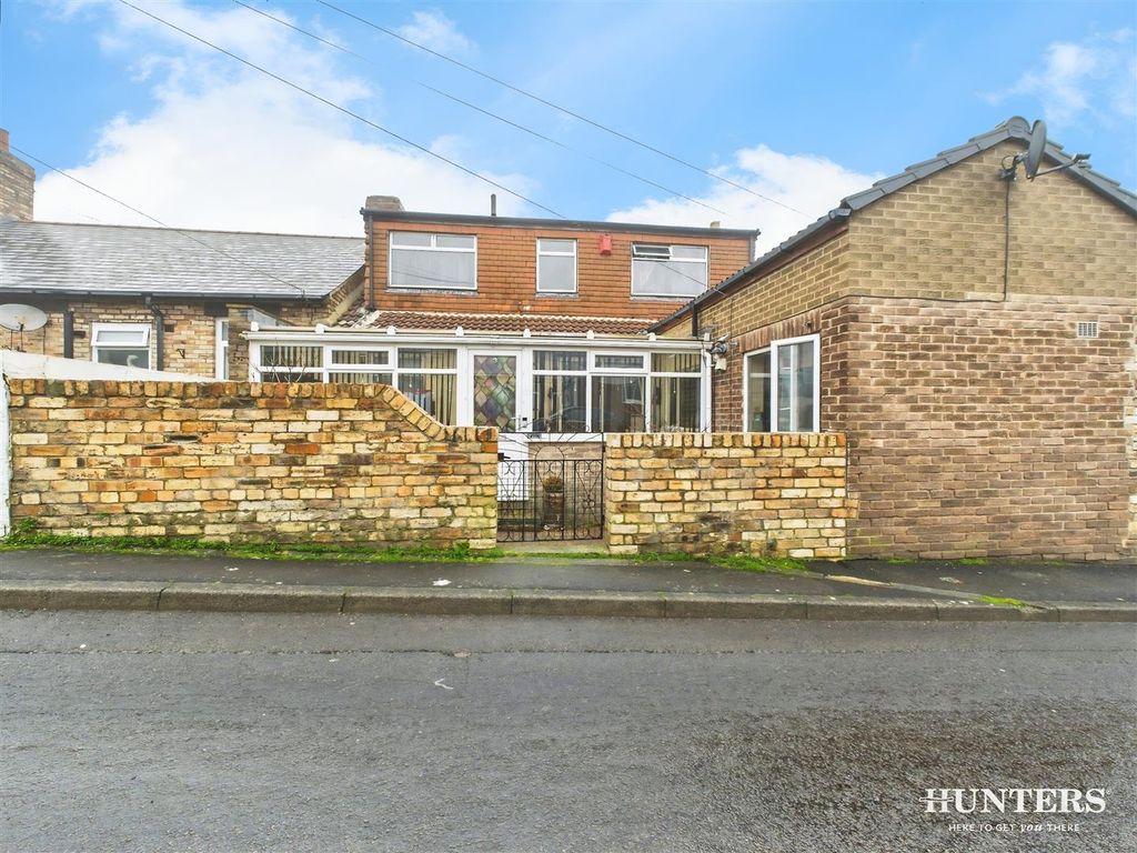 Property photo 1 of 15 588944Bf-Cam05287G0-Pr0146-Still021.Jpg