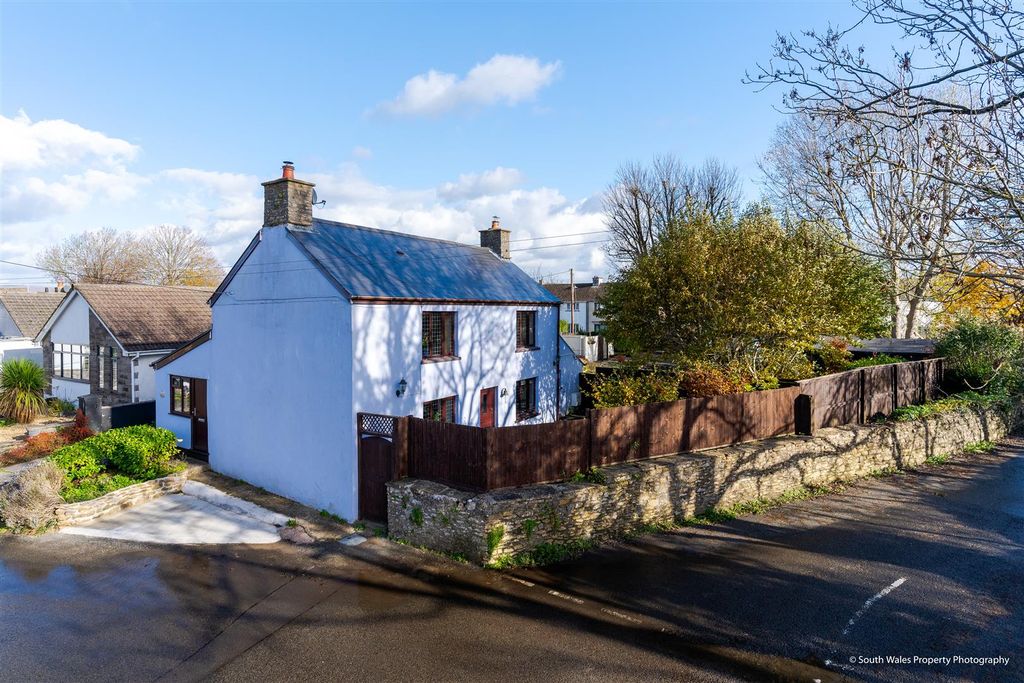Property photo 1 of 15
