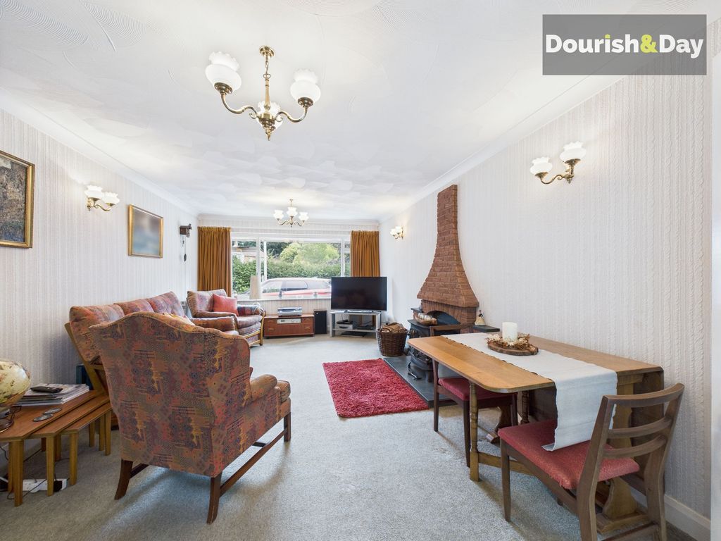 Property photo 2 of 18 Lounge/Diner
