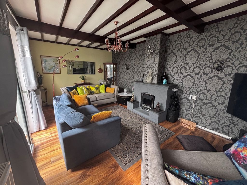 Property photo 2 of 5