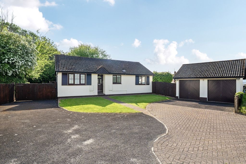 Property photo 1 of 23 1454183-18-69Fdba64A65E0