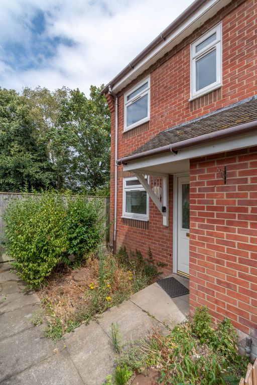 Property photo 3 of 12