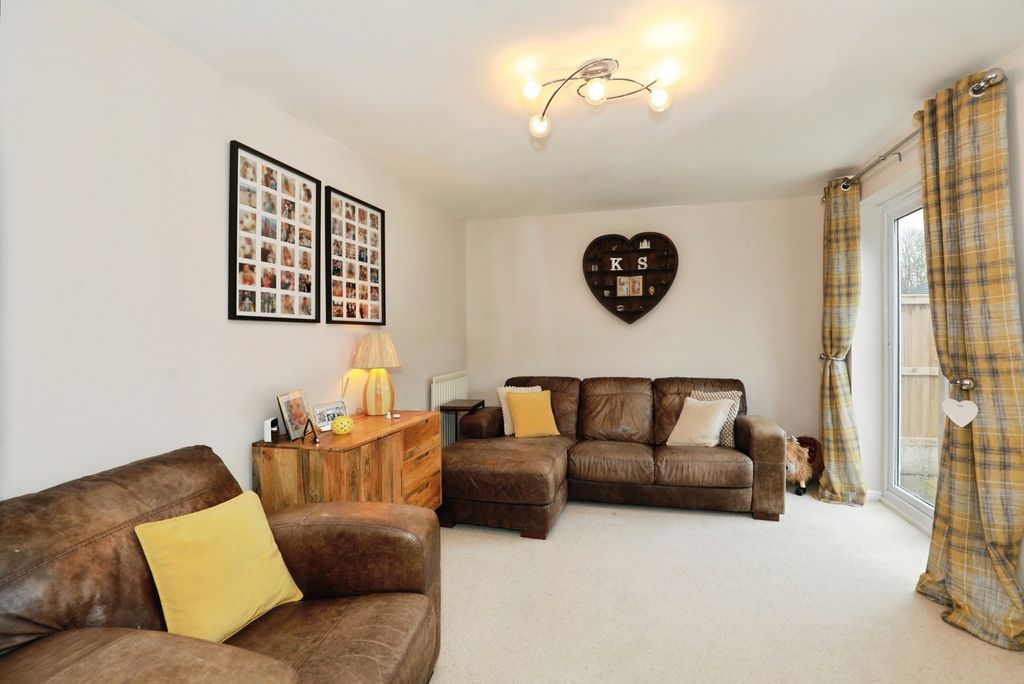 Property photo 3 of 23 Pbox-Img.Jpg