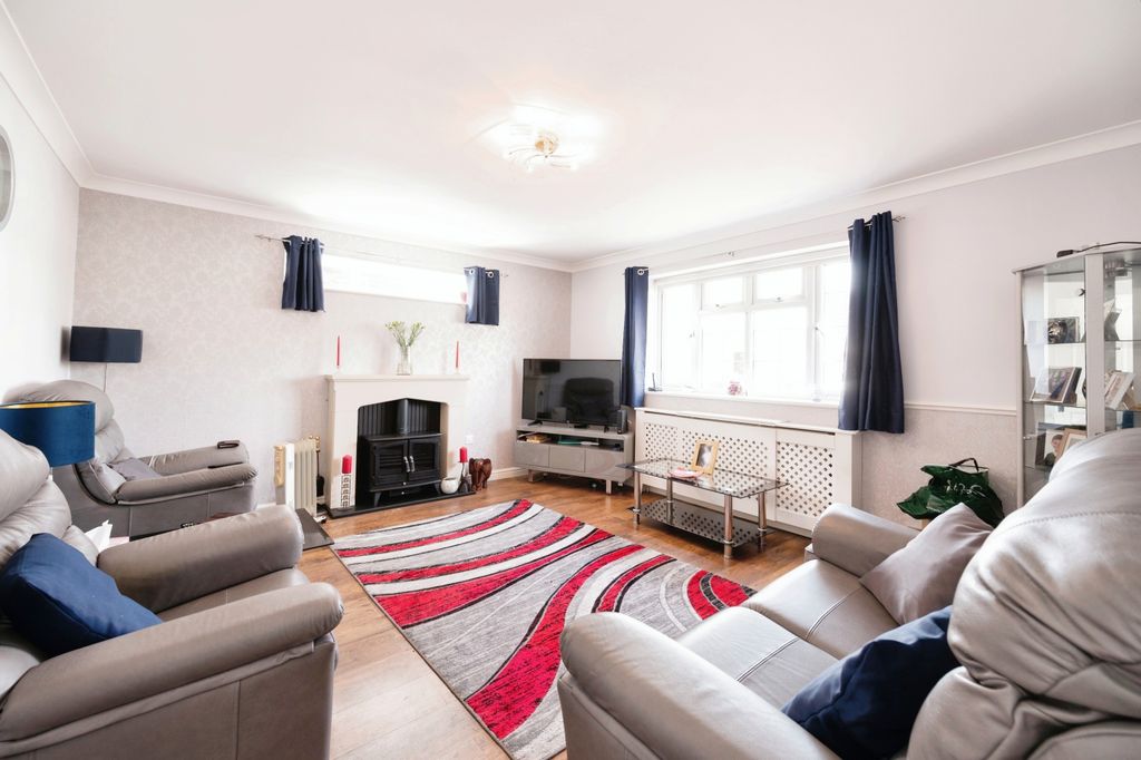 Property photo 2 of 15 Photography