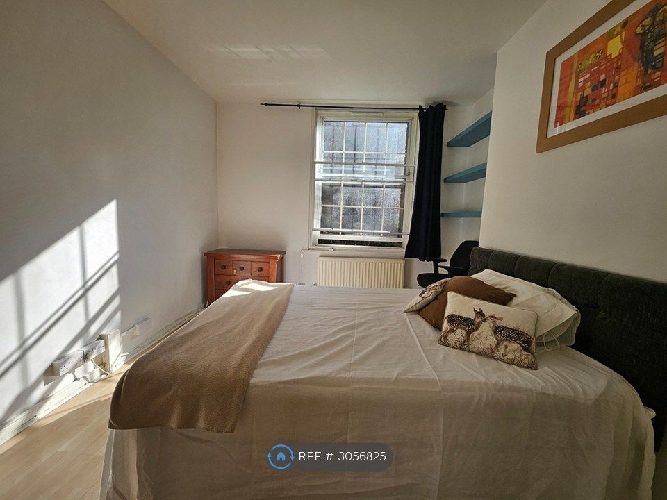 Property photo 2 of 34