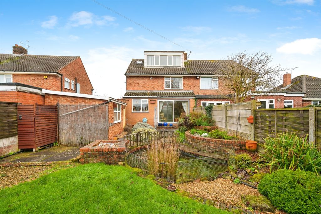 Property photo 3 of 39