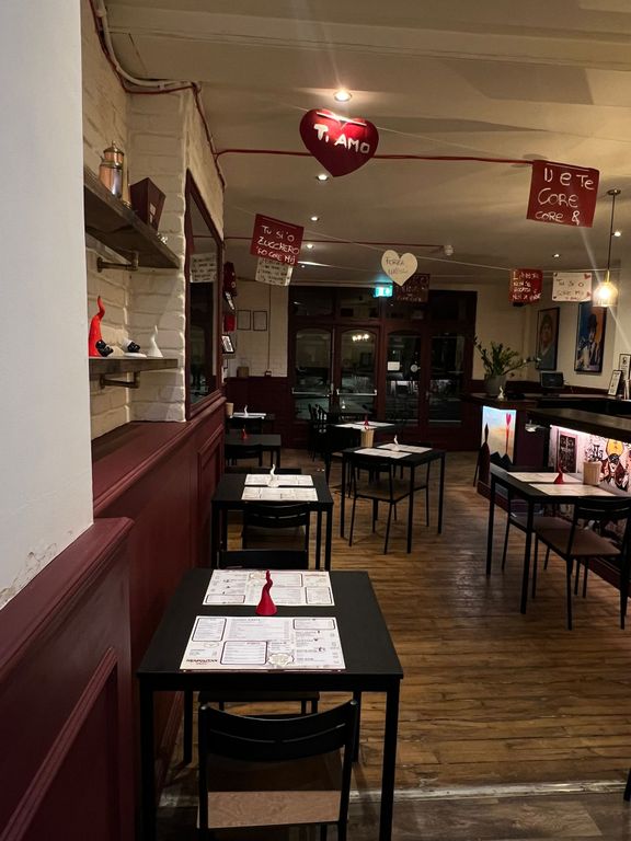 Property photo 1 of 5