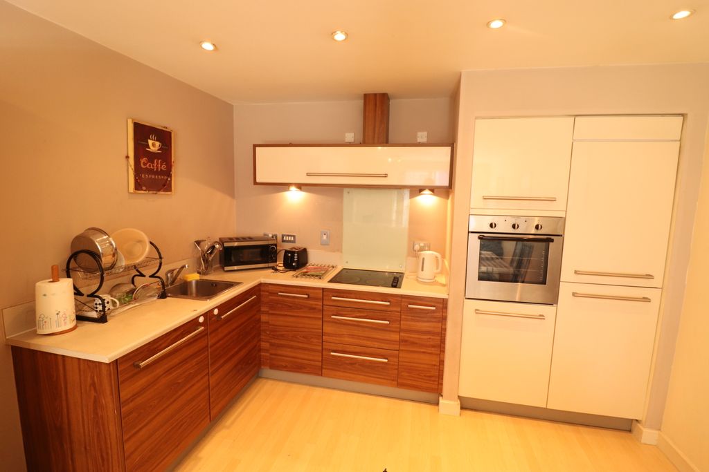 Property photo 3 of 7 Photo 03