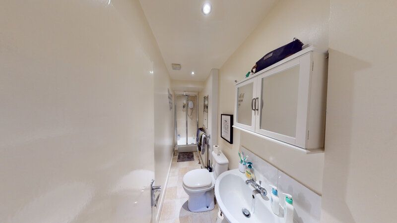 7 bed shared accommodation to rentDelph Mount, Woodhouse, Leeds LS6 photo 4