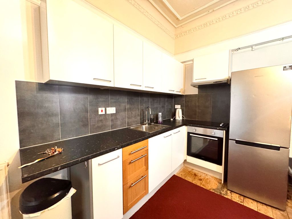 Property photo 2 of 3