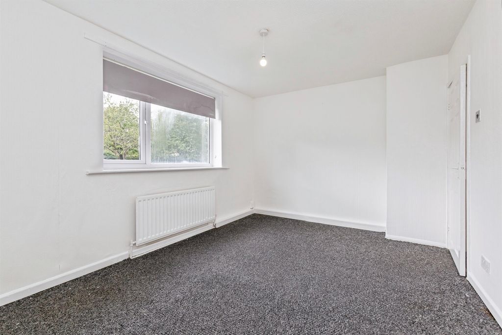 Property photo 3 of 12 Image