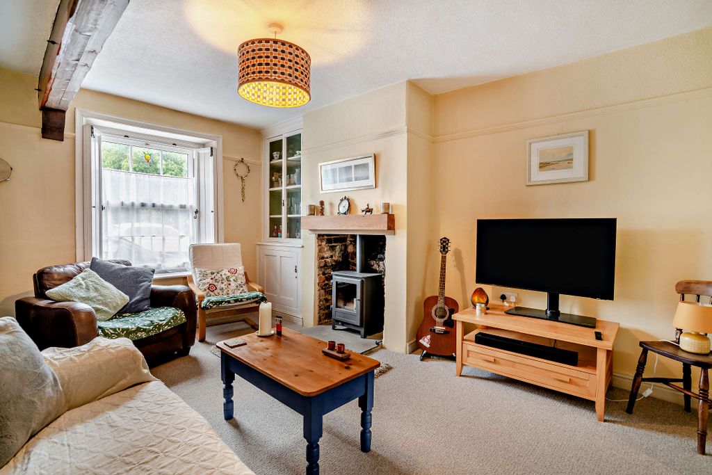 Property photo 2 of 16