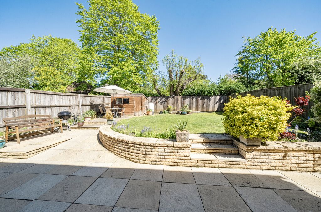 Property photo 2 of 12 1452733269F368857372B