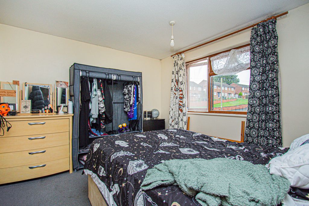 Additional image 7 of 1 bed flat for salePark Road, Irthlingborough NN9