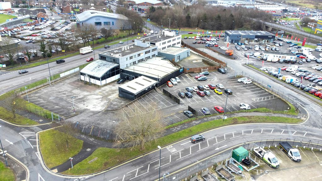 Property photo 2 of 14 Pendragondrone18.Jpg