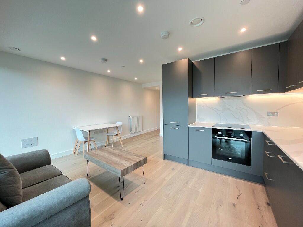 Property photo 3 of 9 Kitchen