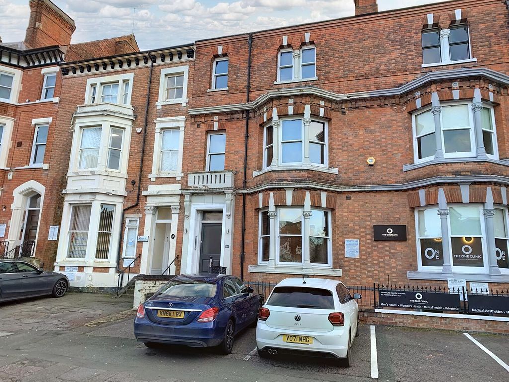 Property photo 1 of 6 Front (Exterior)