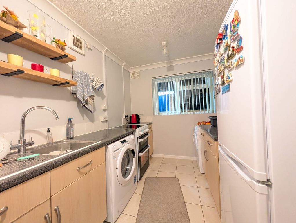 Property photo 1 of 6 Image