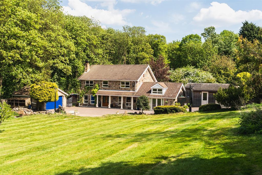 Property photo 2 of 34 Exterior And Gardens