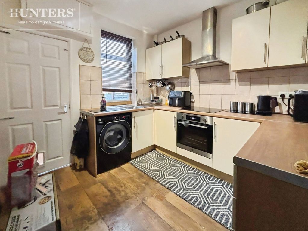 Property photo 2 of 10 Pbox-Img.Jpg