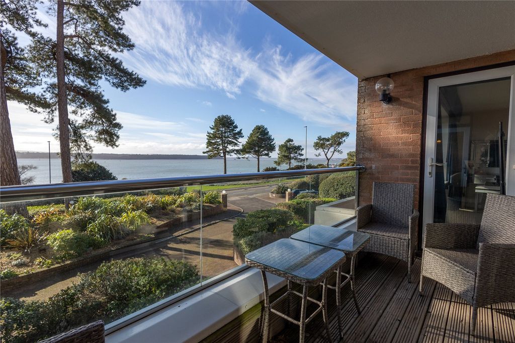 Property photo 1 of 24 Picture No. 07