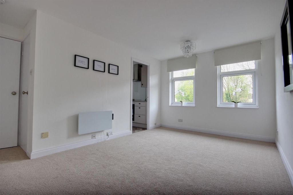 Property photo 3 of 8 Thurlow (8).Jpg