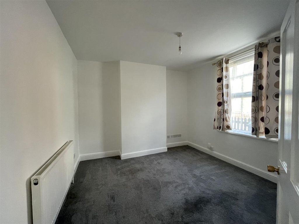 Property photo 2 of 17 Img_0876.Jpeg