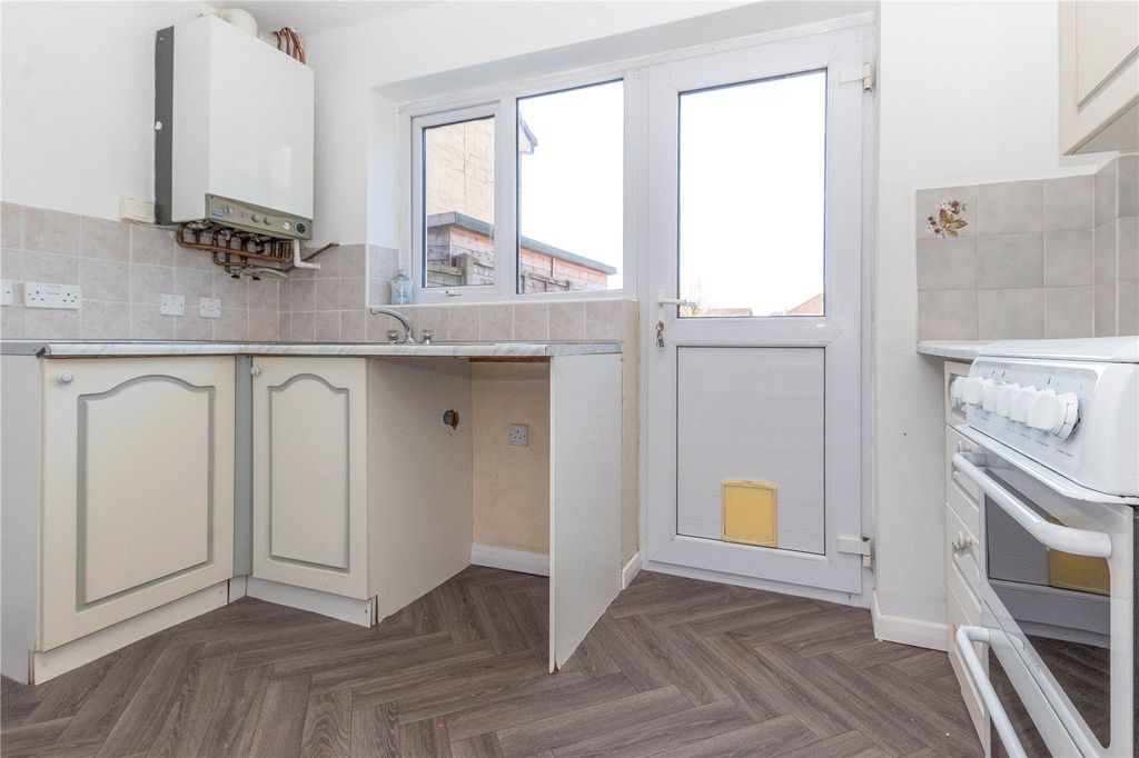 Property photo 3 of 12 Picture No. 28