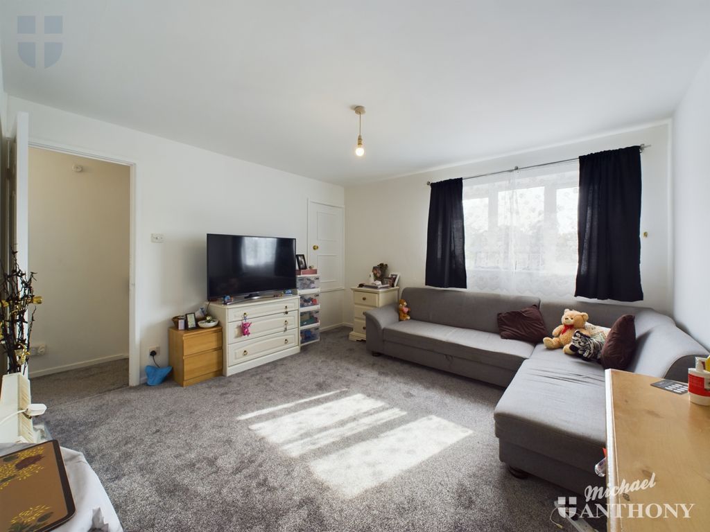 Property photo 2 of 6 Cam02538G0-Pr0064-Still007