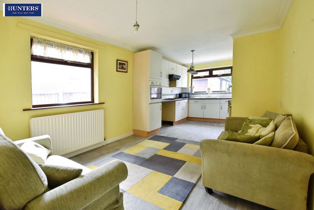 Property photo 3 of 19 Kitchen/Diner