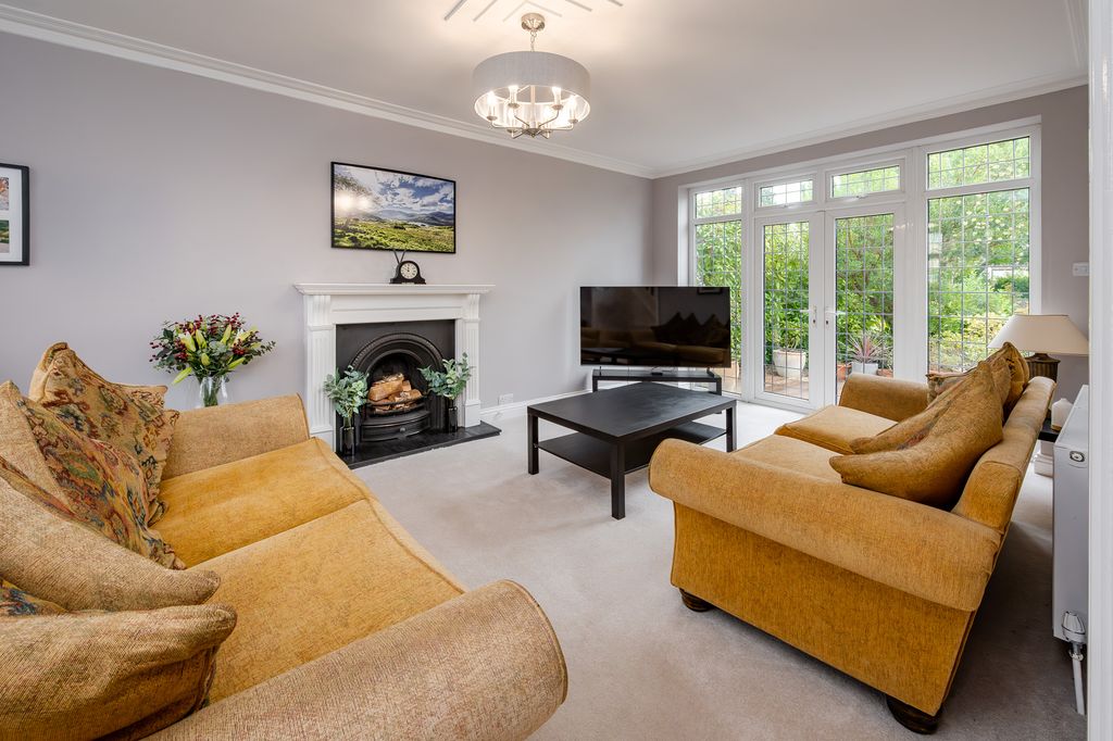 Property photo 3 of 25