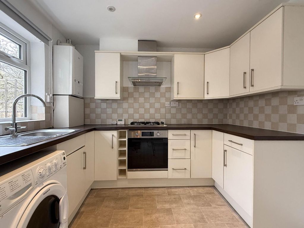 Property photo 2 of 15 20260316_122810058_0.0.Jpg