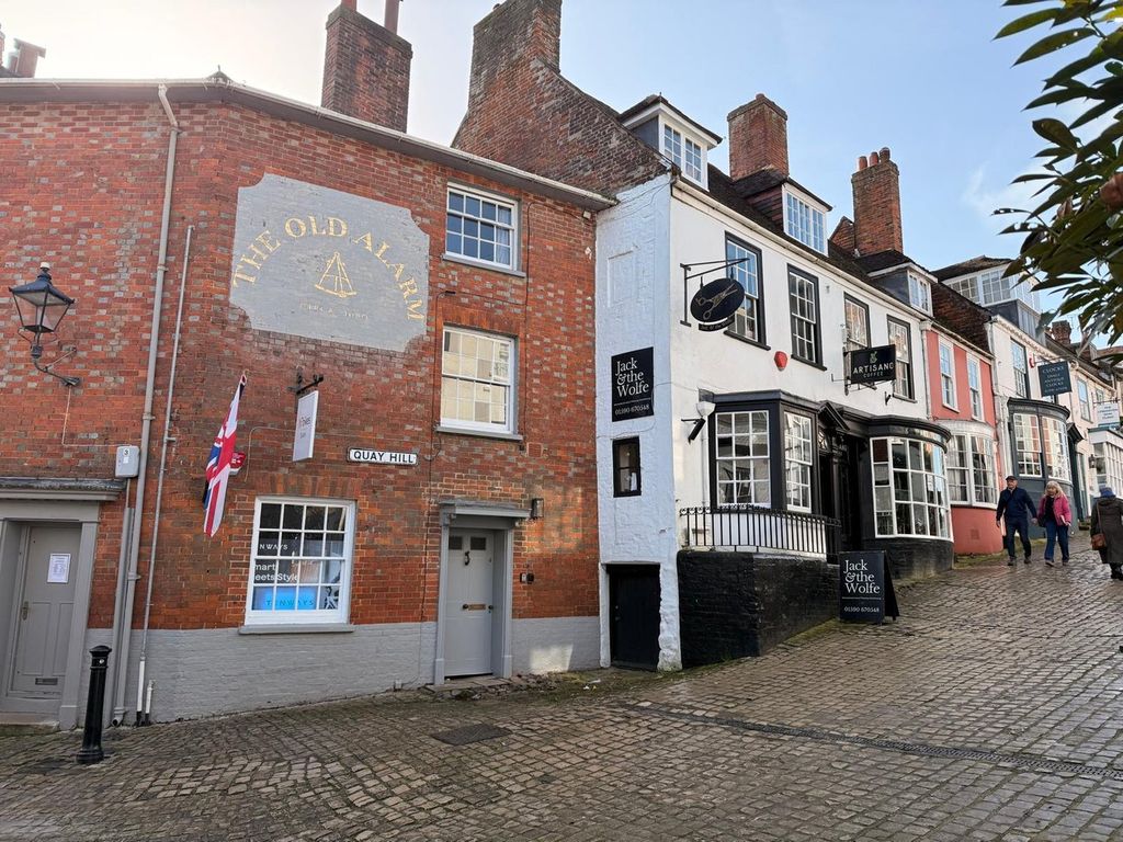 Property photo 1 of 22