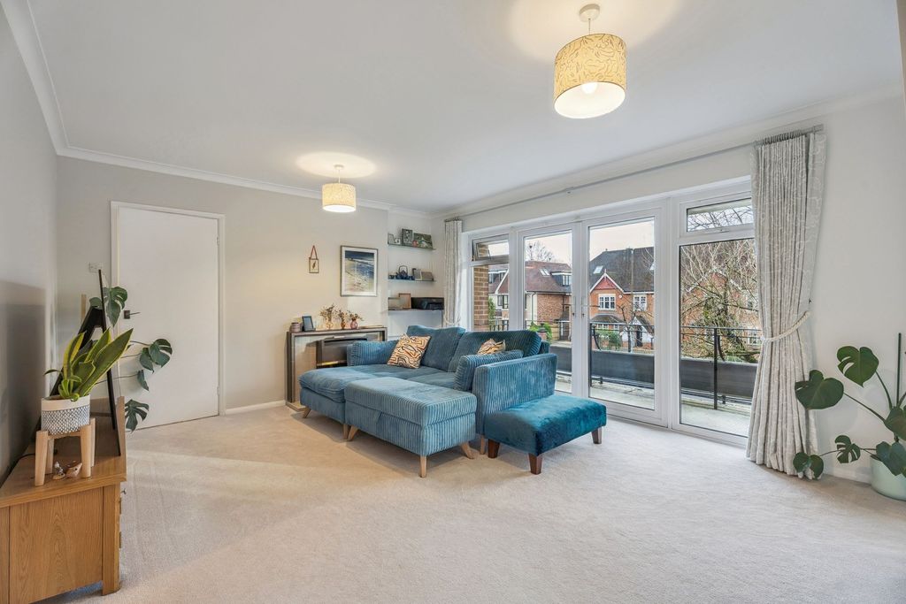 Property photo 3 of 11