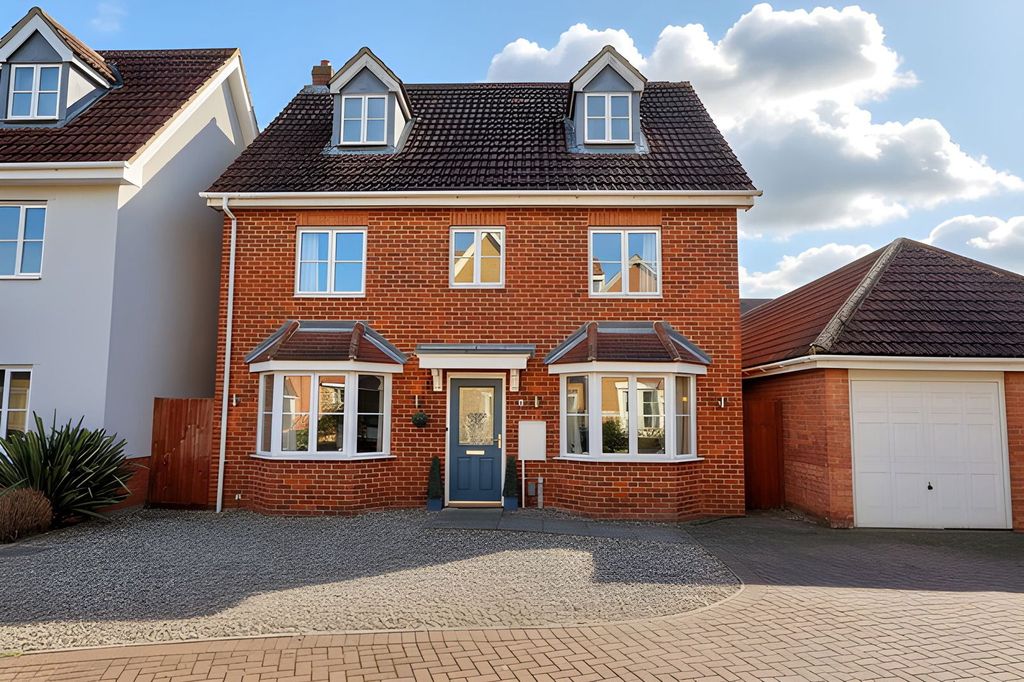 Property photo 1 of 34