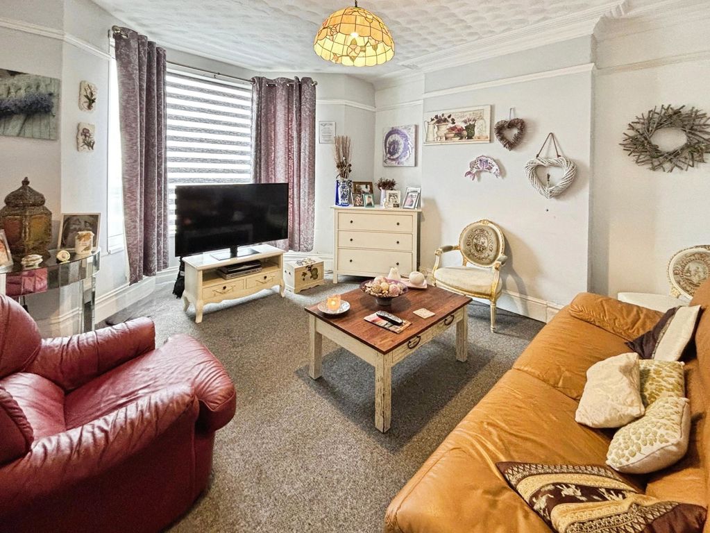 Property photo 3 of 21