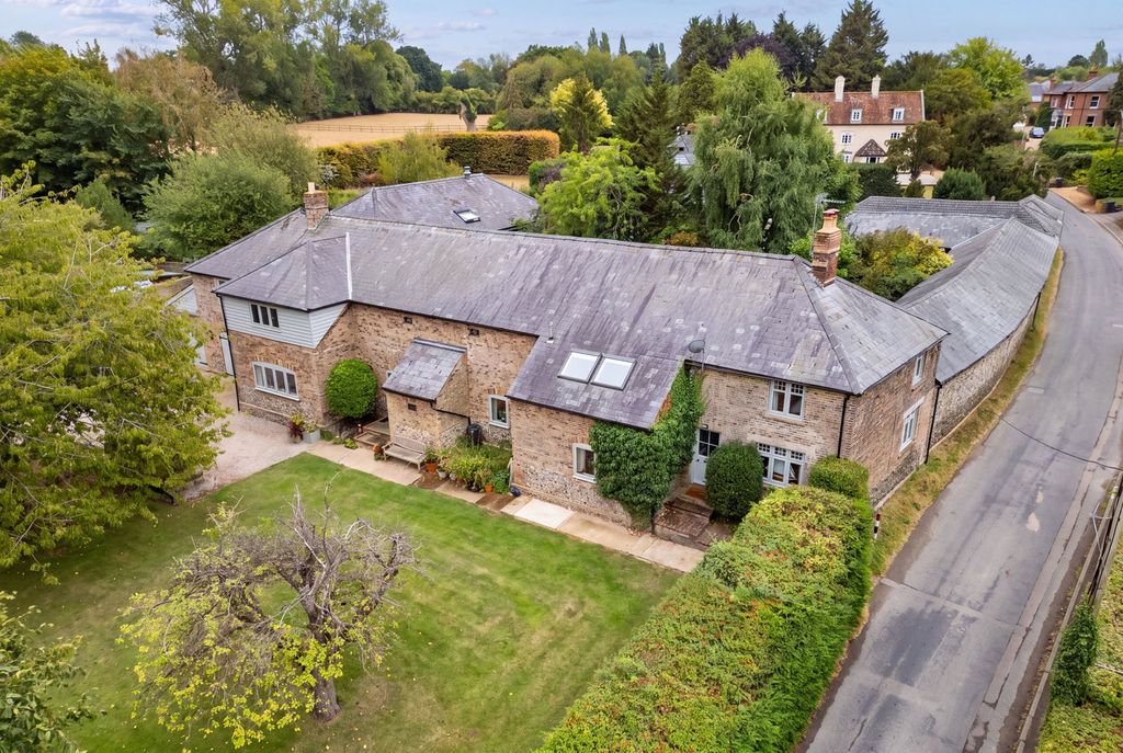Property photo 1 of 34