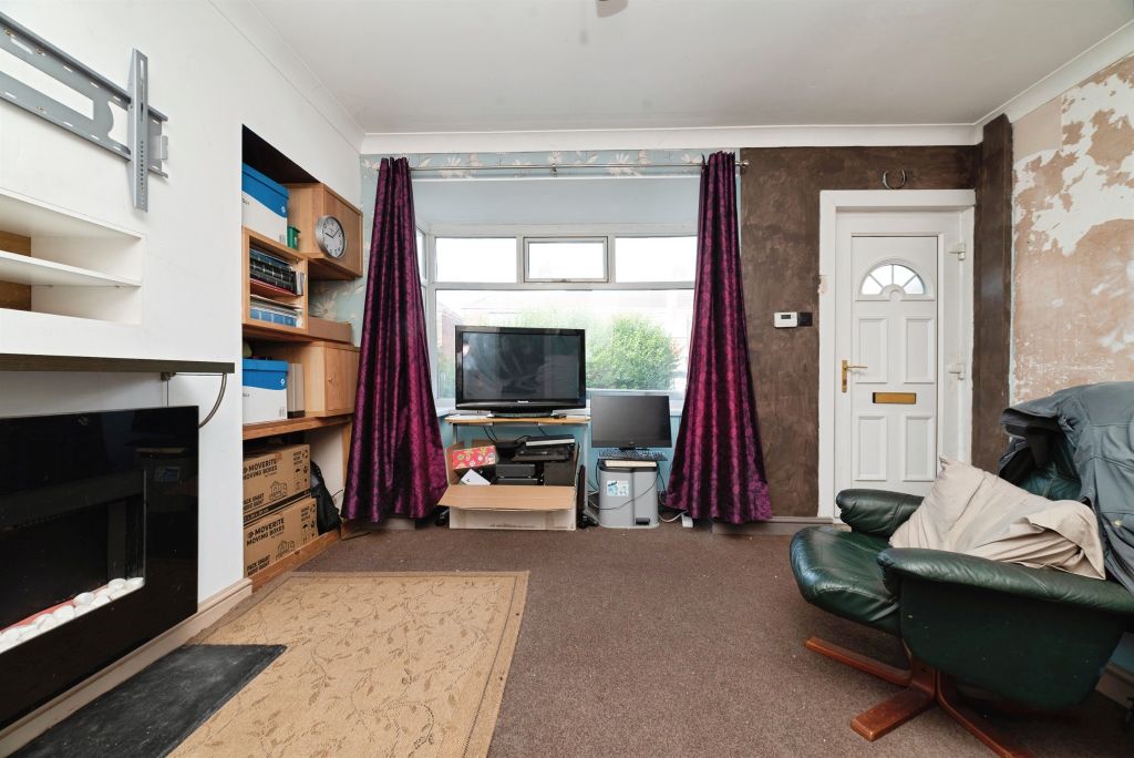Property photo 2 of 14