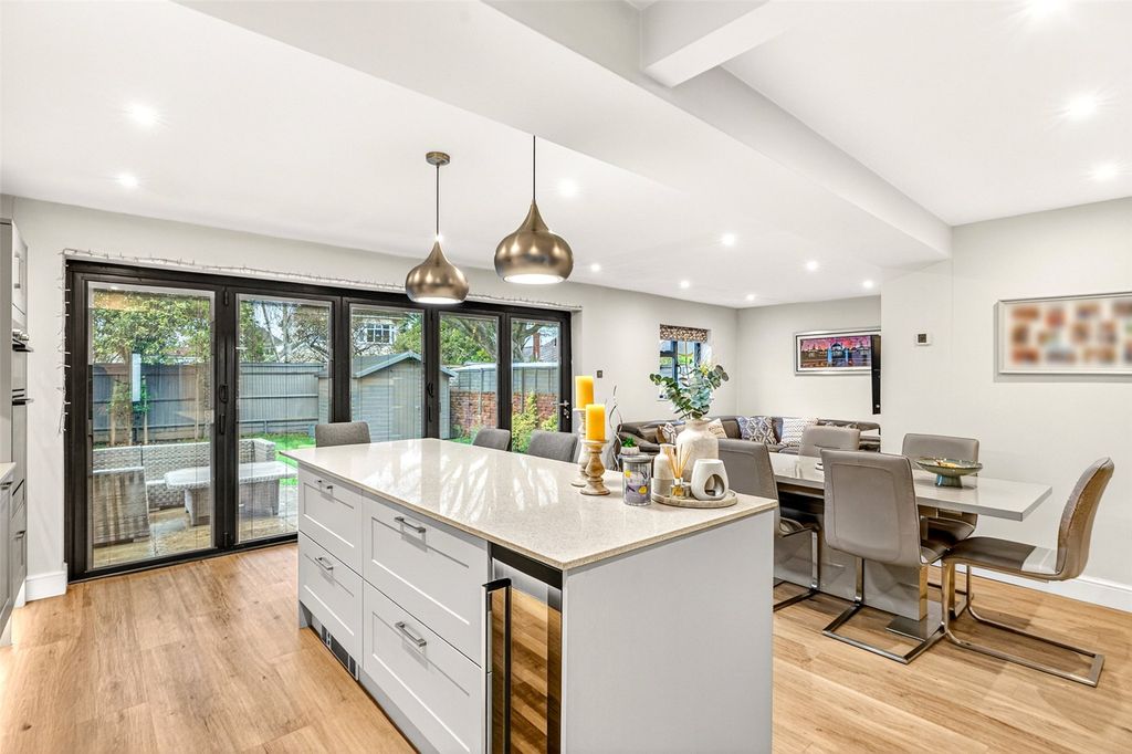 Property photo 3 of 20 Picture No. 30