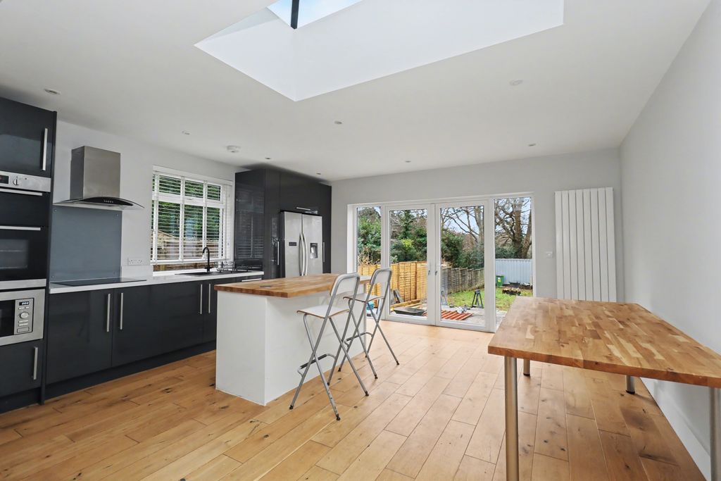 Property photo 1 of 13 Img_0025