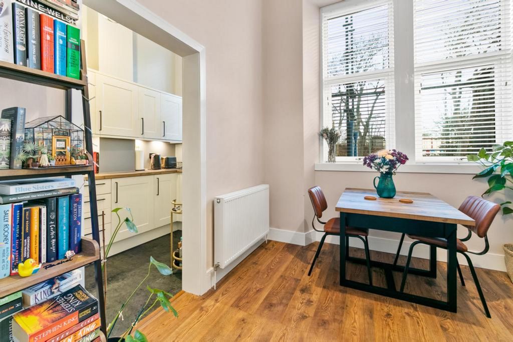 Property photo 3 of 27