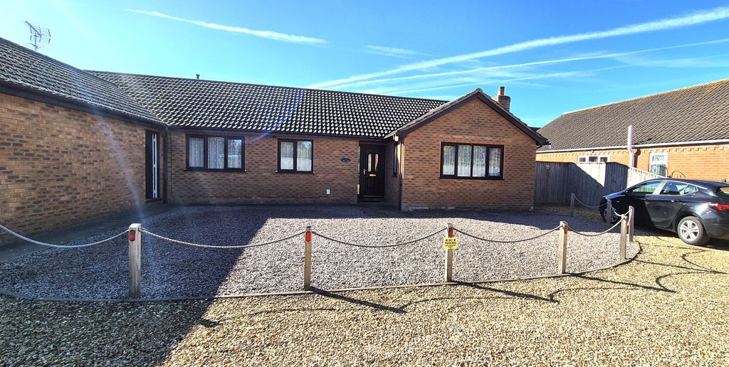 Property photo 1 of 10 Front