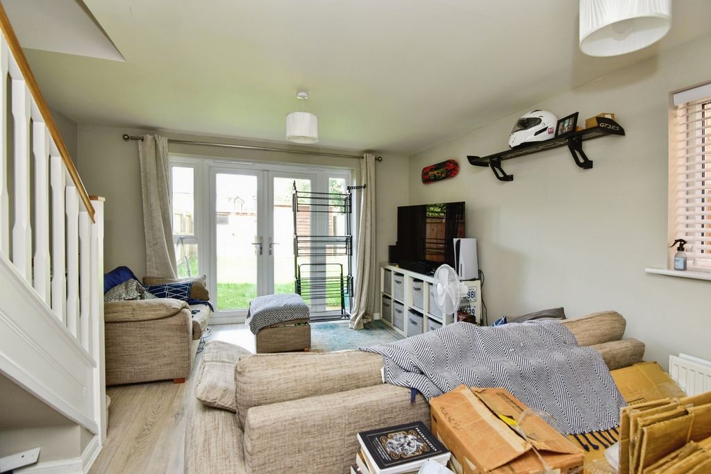 Property photo 3 of 19 Pbox-Img.Jpg