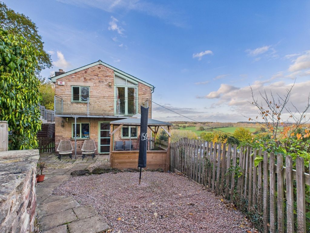 Property photo 2 of 39