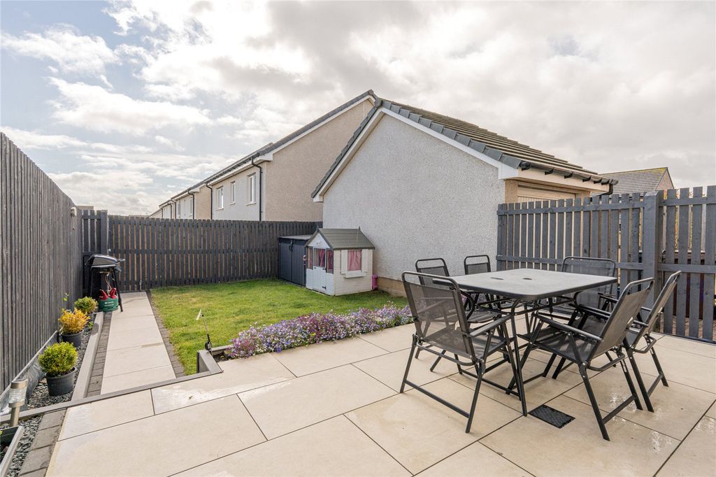 Property photo 2 of 29 Rear Garden