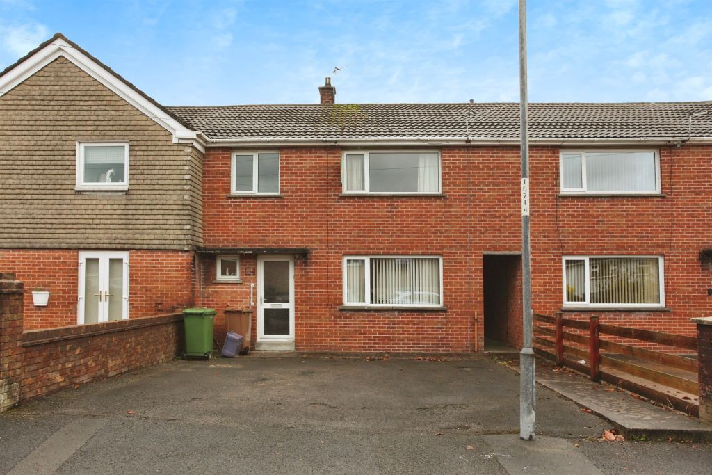 Property photo 1 of 16